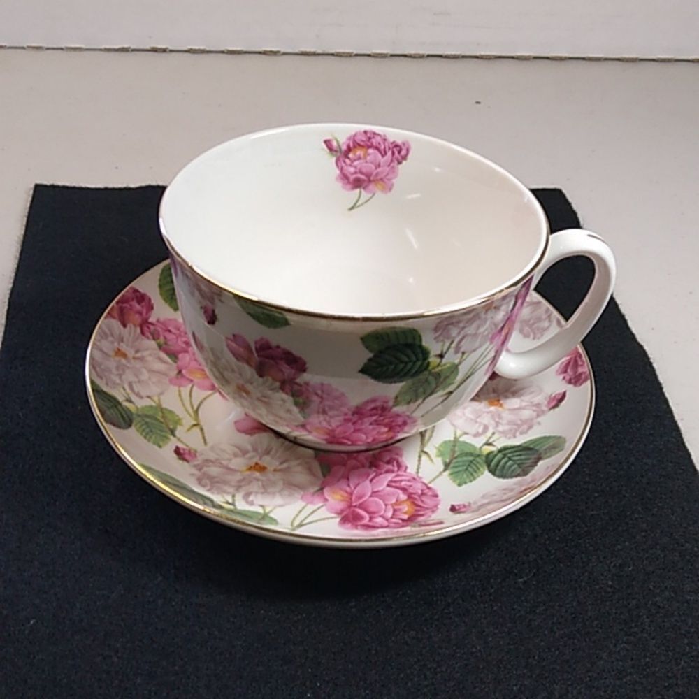 Tea cup with saucer Floral Cottagecore Grandmacore Countrycore